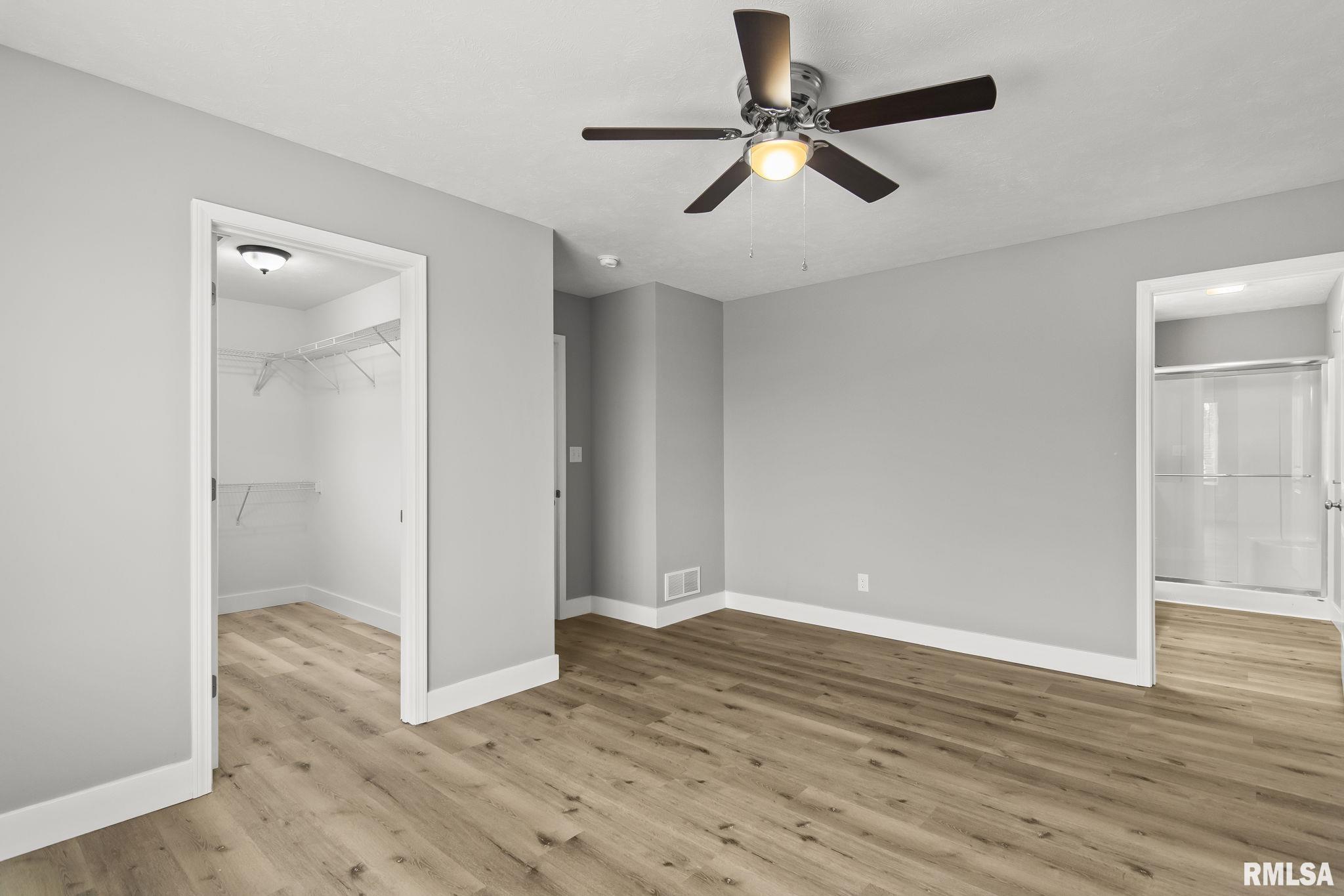 235 Lester Street Williamsville, IL 62693 - Photo 7 of 53