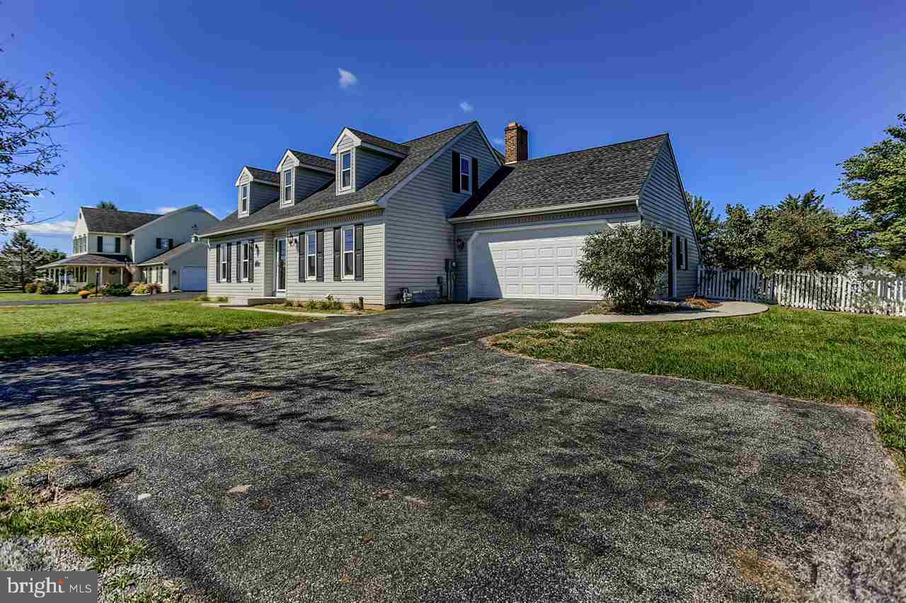 4150 Board Road Manchester, PA 17345 - Photo 2 of 25 Gallery Image 2