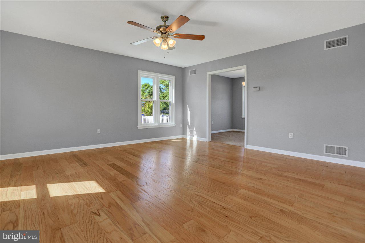 4150 Board Road Manchester, PA 17345 - Photo 16 of 25 Gallery Image 16