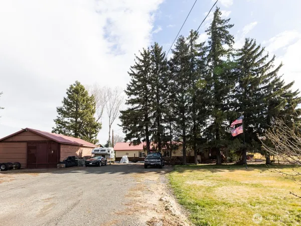 $429,800 | 812 North Pfenning Road, Ellensburg, WA 98926