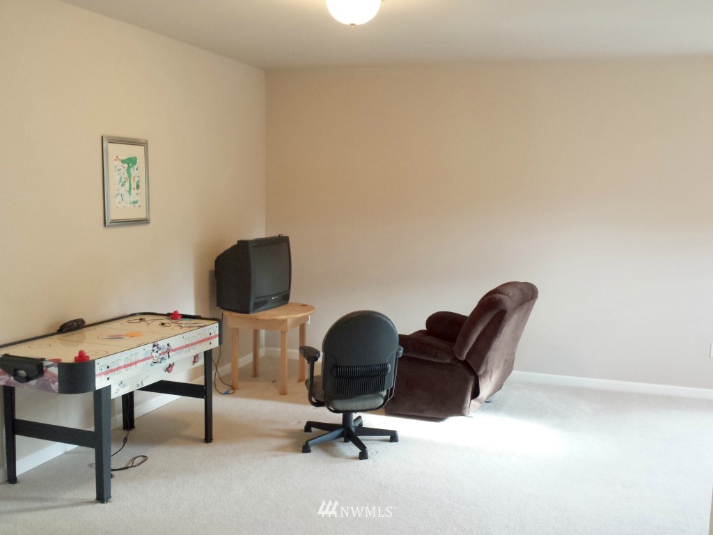 2317 198th Street Southeast Bothell, WA 98012 - Photo 20 of 23 Gallery Image 20