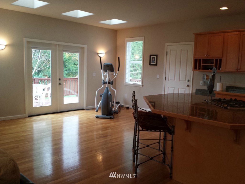 2317 198th Street Southeast Bothell, WA 98012 - Photo 9 of 23 Gallery Image 9