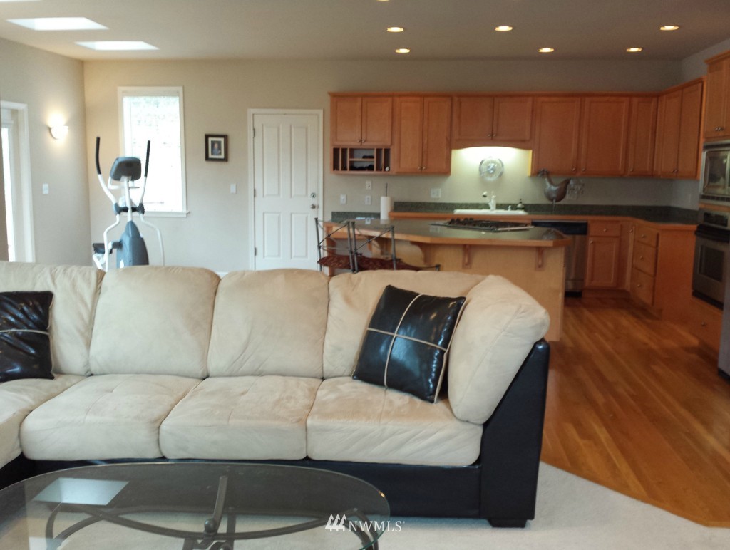 2317 198th Street Southeast Bothell, WA 98012 - Photo 10 of 23 Gallery Image 10