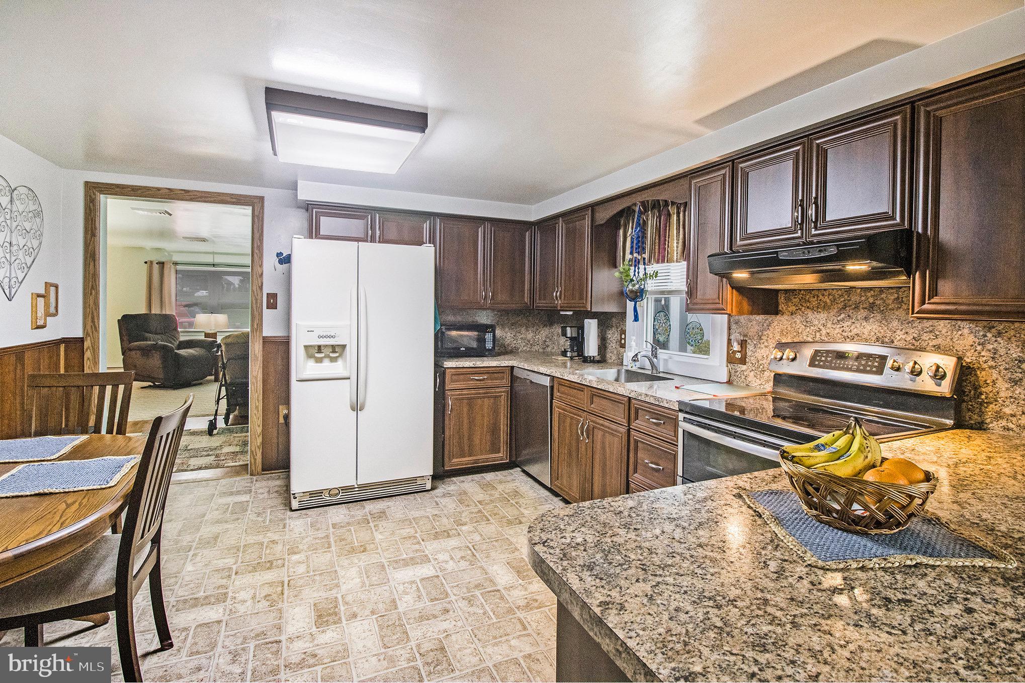447 Allentown Road Souderton, PA 18964 - Photo 9 of 30 Kitchen