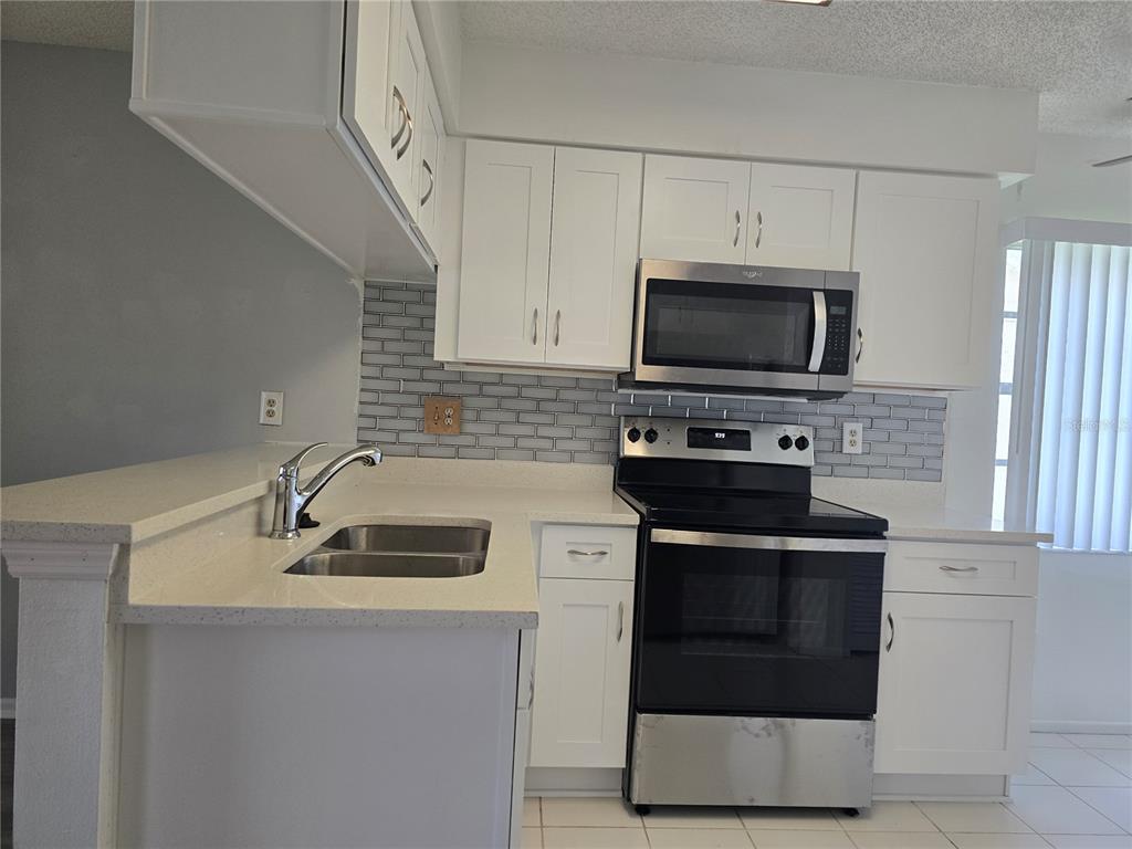 2020 Rudder Drive Valrico, FL 33594 - Photo 3 of 21