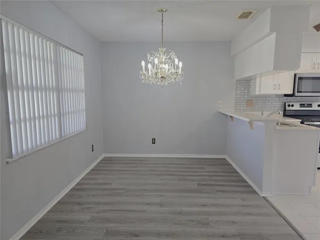 $2,095 | 2020 Rudder Drive, Valrico, FL 33594