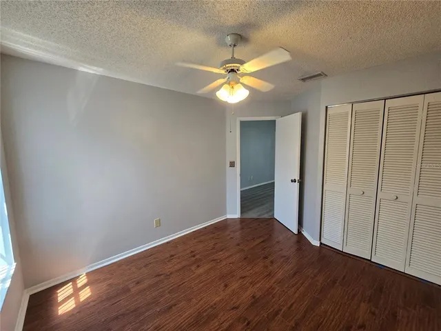 $2,095 | 2020 Rudder Drive, Valrico, FL 33594