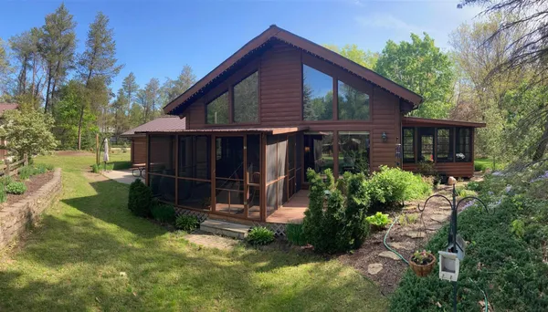 $489,900 | 29522 Whispering Pines Road, Lone Rock, WI 53556