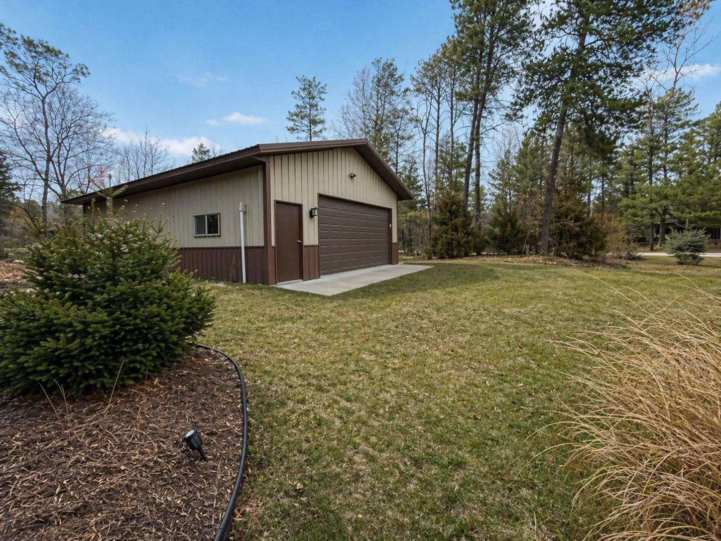 29522 Whispering Pines Road Lone Rock, WI 53556 - Photo 12 of 33