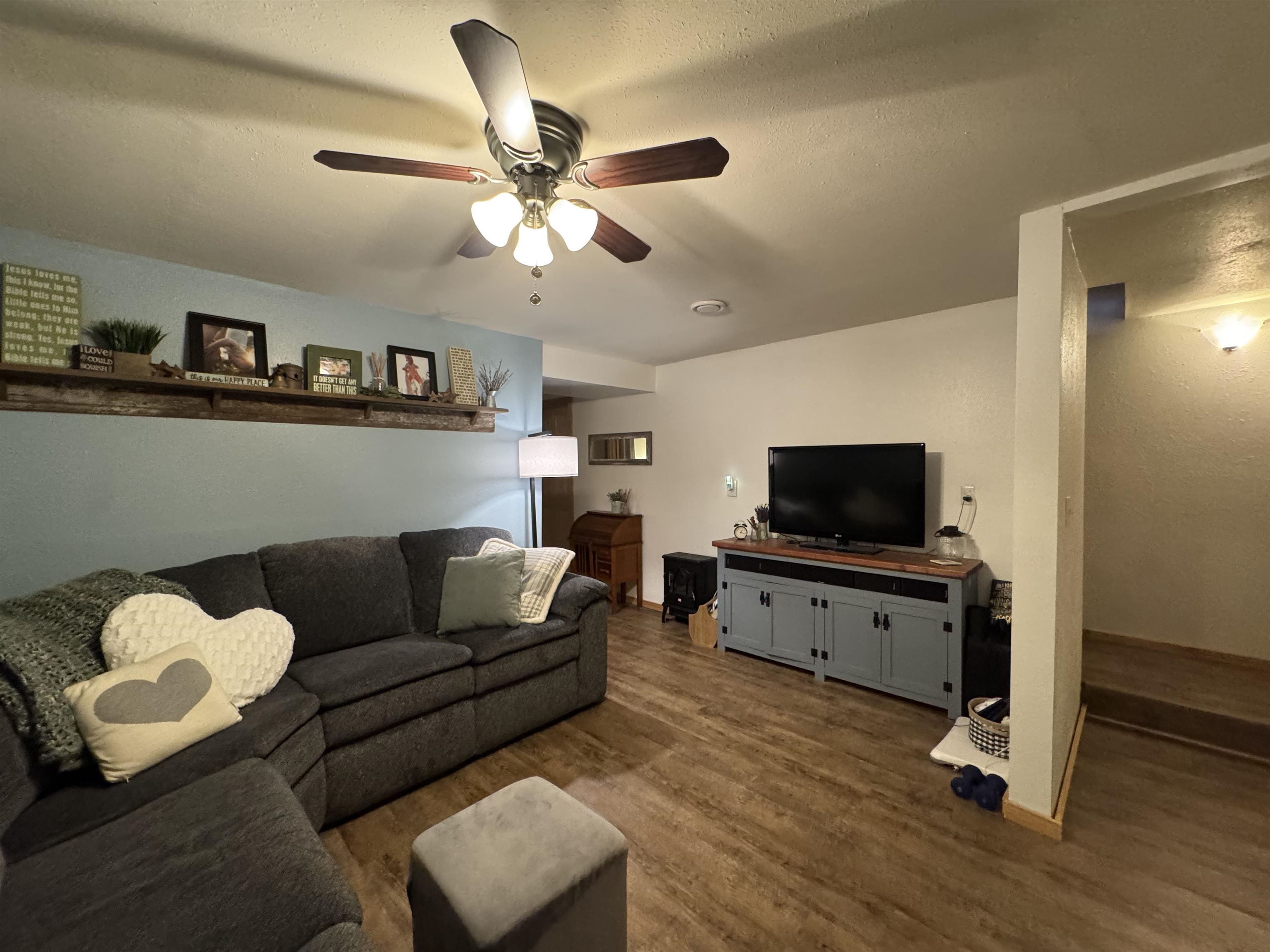 29522 Whispering Pines Road Lone Rock, WI 53556 - Photo 8 of 33