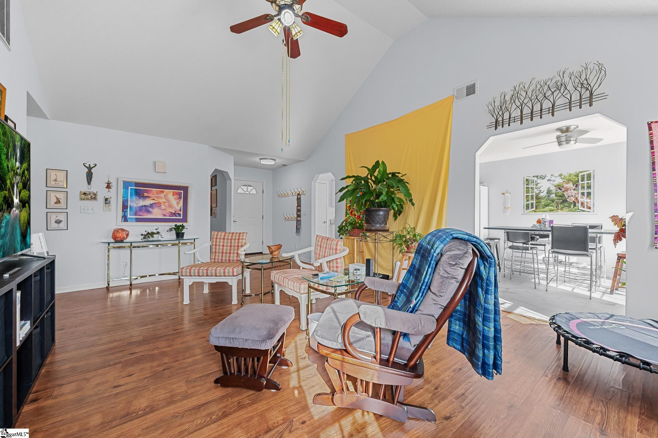 42 Stevenson Road Taylors, SC 29687 - Photo 11 of 41