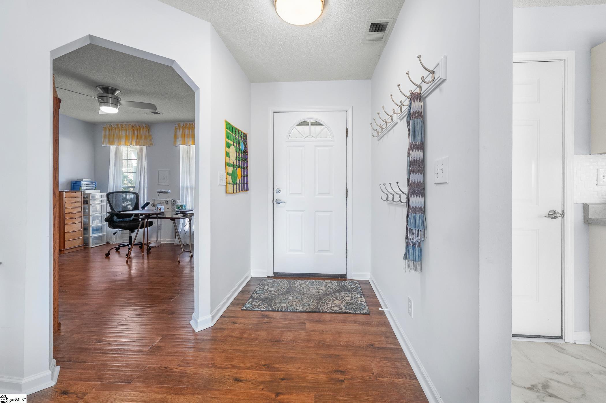 42 Stevenson Road Taylors, SC 29687 - Photo 2 of 41