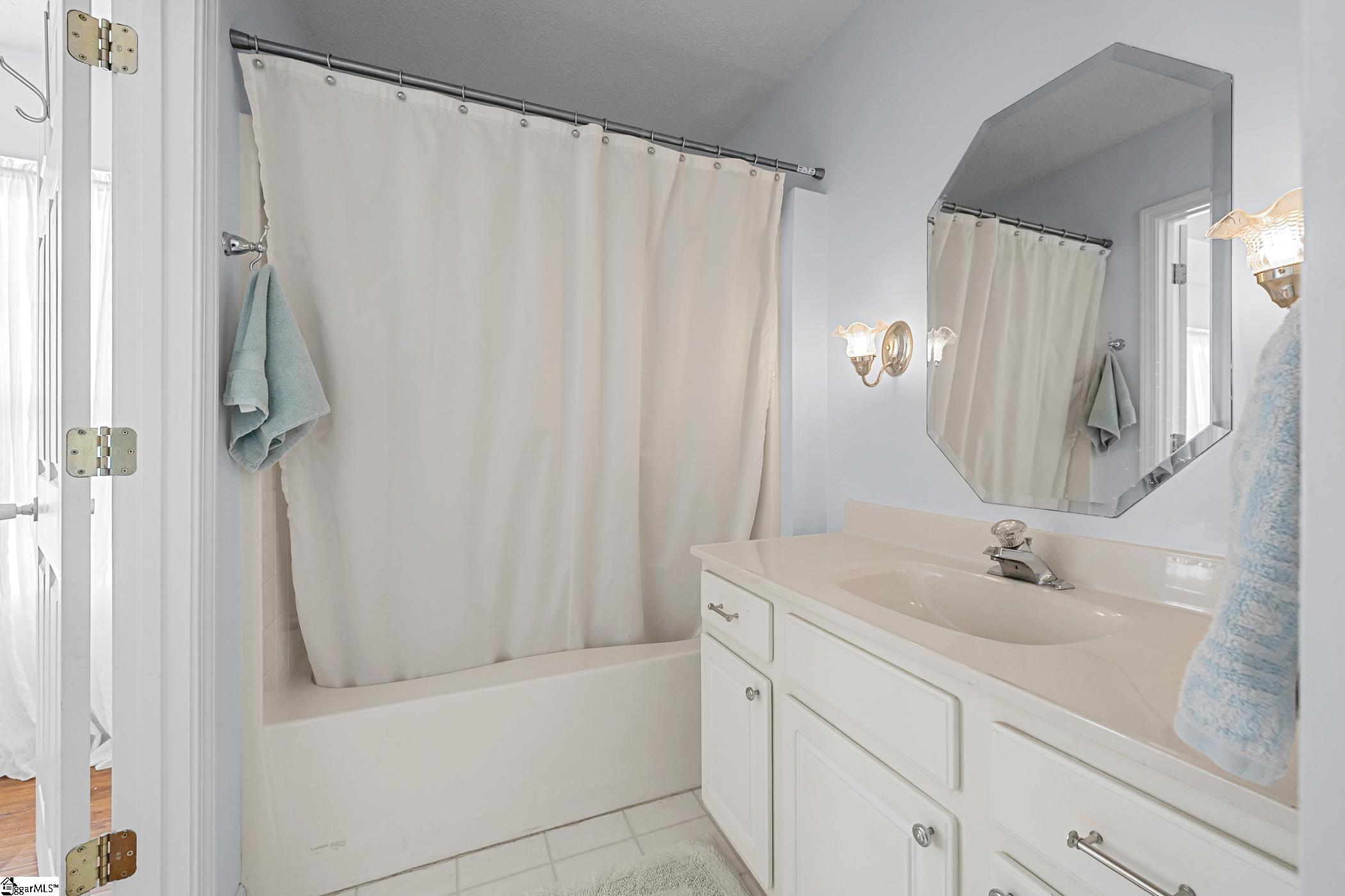 42 Stevenson Road Taylors, SC 29687 - Photo 28 of 41