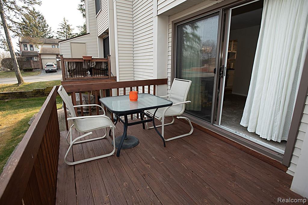 378 Willow Grove Lane Rochester Hills, MI 48307 - Photo 38 of 42