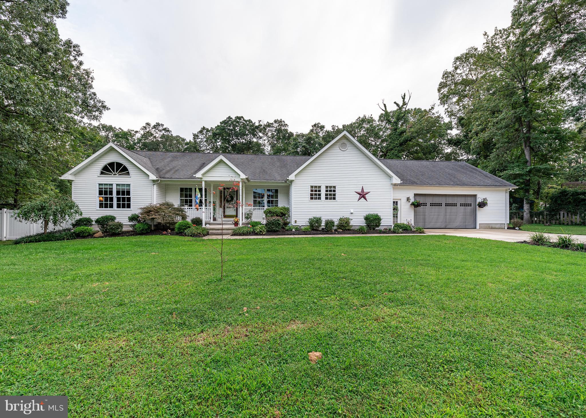 1705 Perry Cove Road Pasadena, MD 21122 - Photo 2 of 34 Front