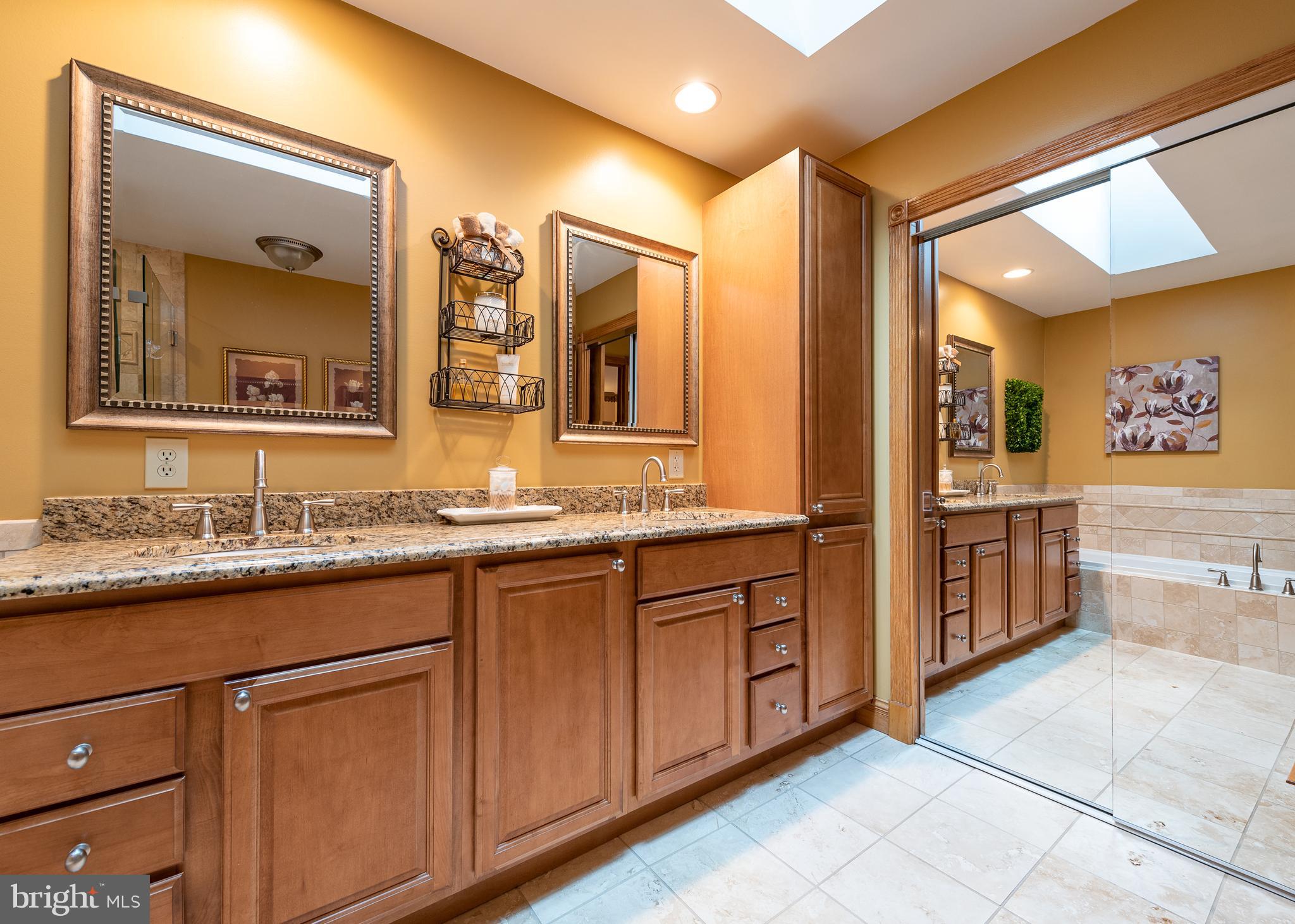 1705 Perry Cove Road Pasadena, MD 21122 - Photo 18 of 34 Full Bath