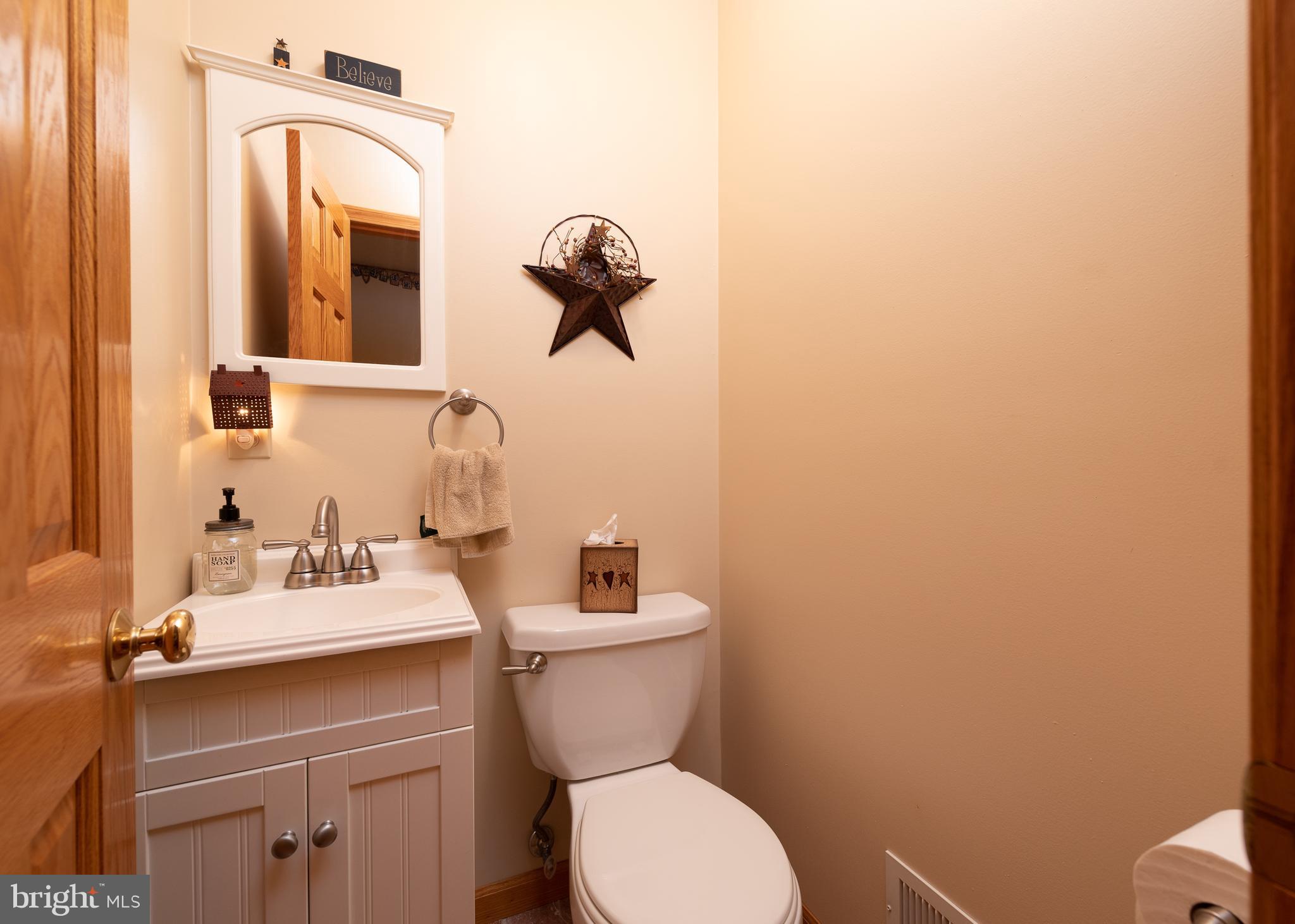 1705 Perry Cove Road Pasadena, MD 21122 - Photo 22 of 34 Half Bath