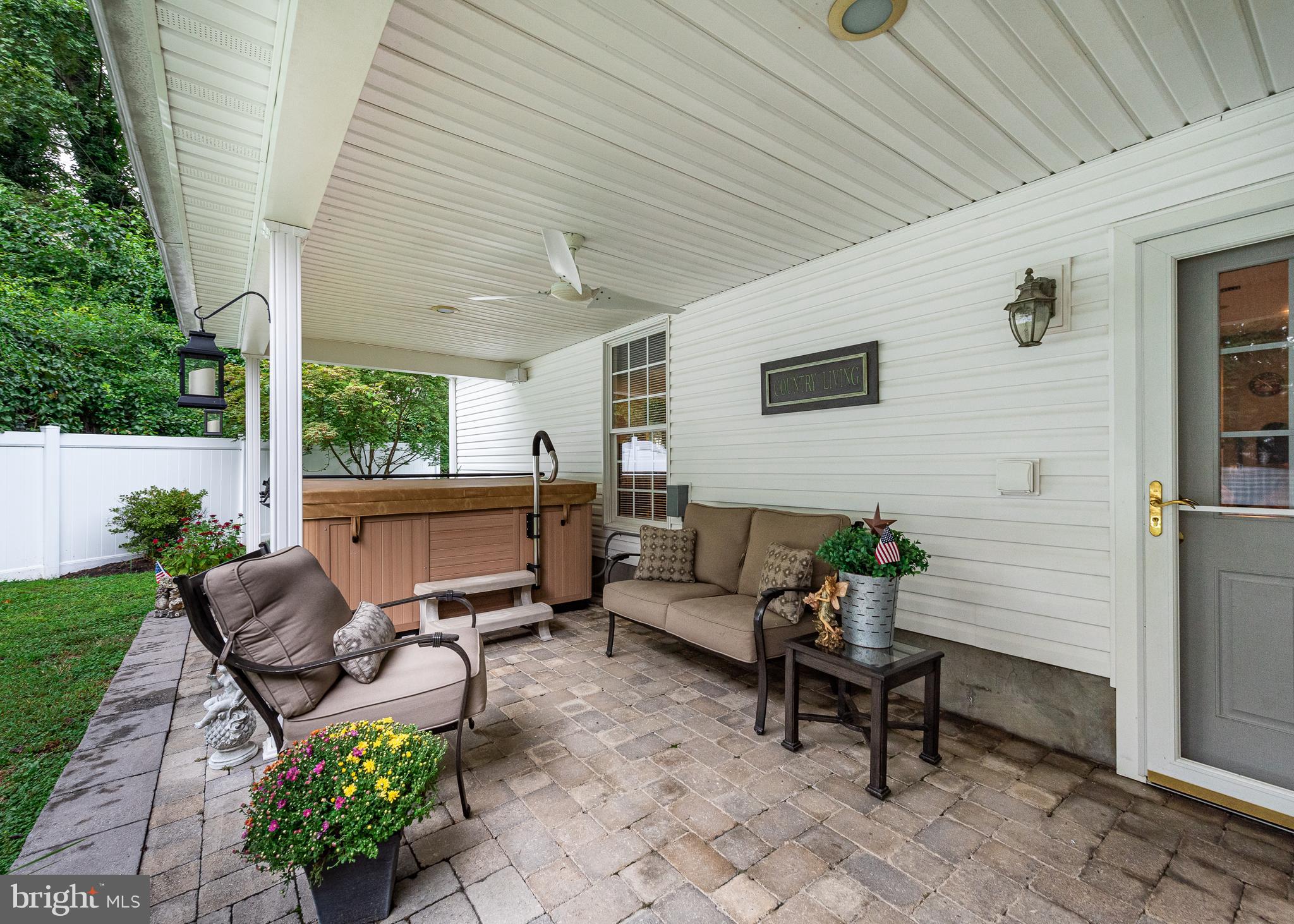 1705 Perry Cove Road Pasadena, MD 21122 - Photo 29 of 34 Back patio