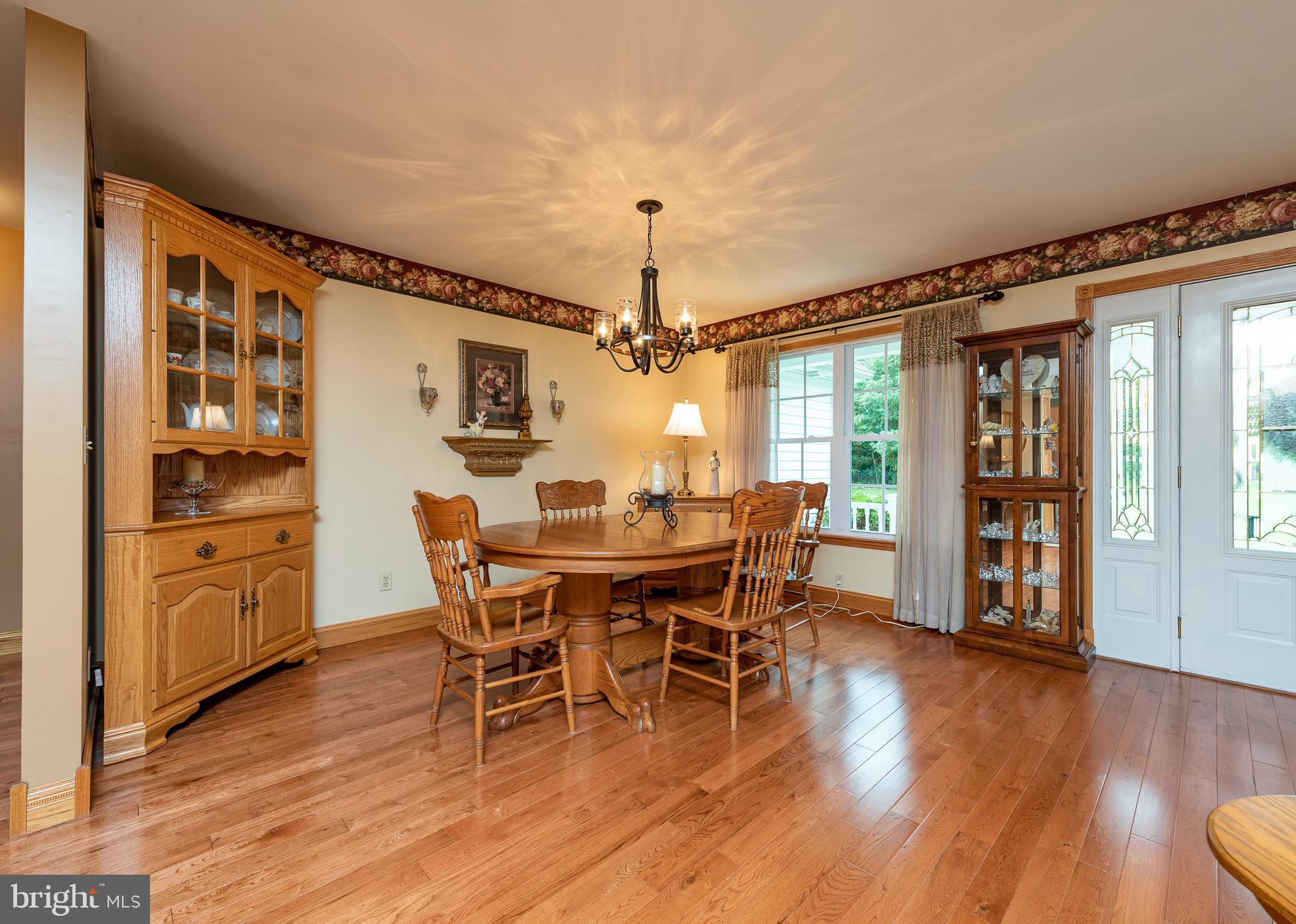 1705 Perry Cove Road Pasadena, MD 21122 - Photo 9 of 34 Dining Room