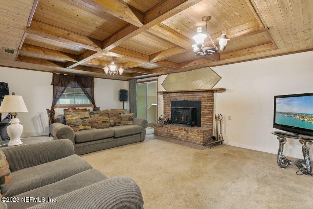 1422 Jr Road Jacksonville, FL 32218 - Photo 17 of 37 Living Room