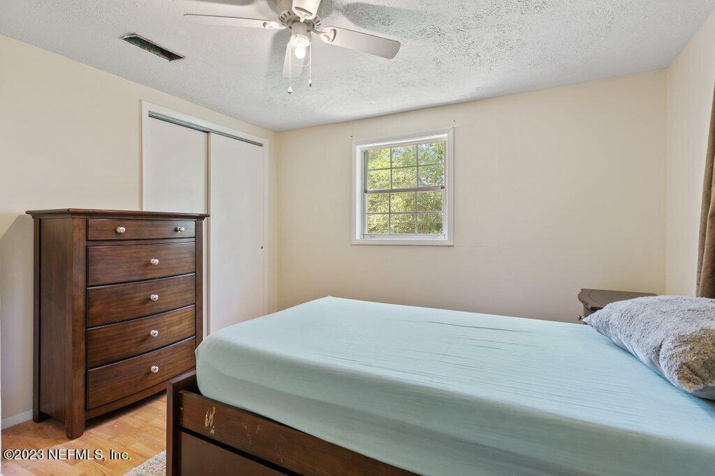 1422 Jr Road Jacksonville, FL 32218 - Photo 26 of 37 Bedroom 2