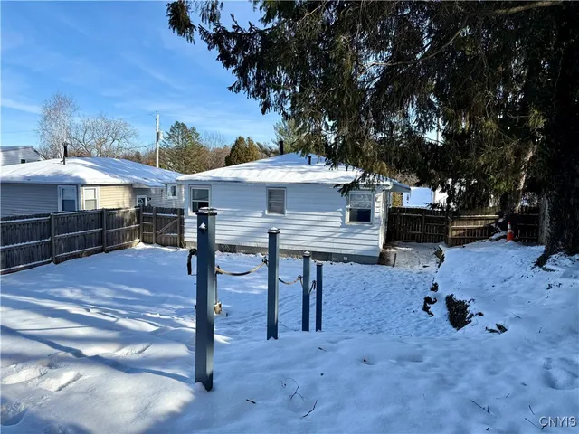 $189,000 | 123 Wolcott Terrace, Syracuse, NY 13207