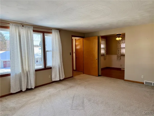 $189,000 | 123 Wolcott Terrace, Syracuse, NY 13207