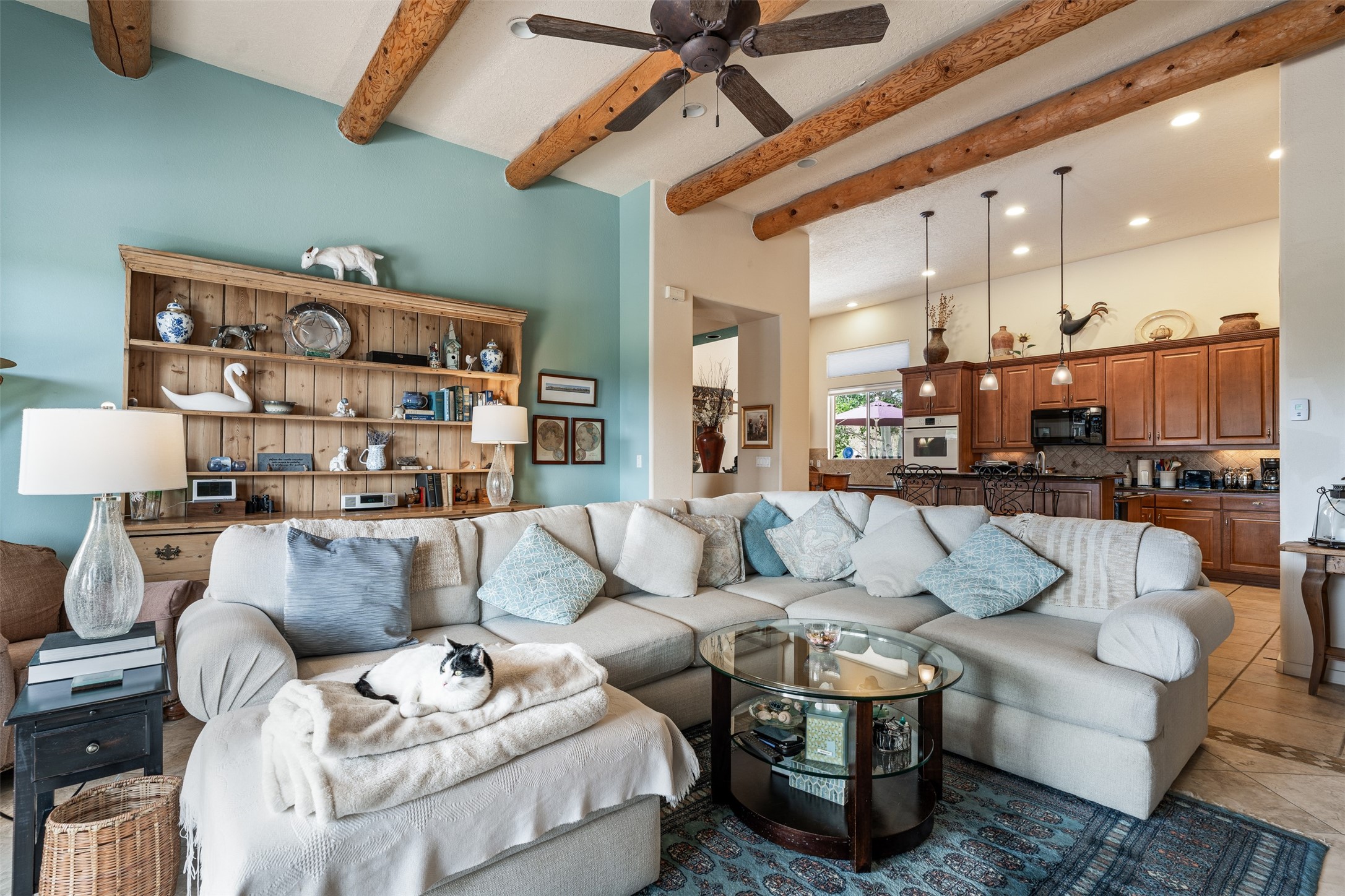 79 East Chili Line Road Santa Fe, NM 87508 - Photo 3 of 46 Living room