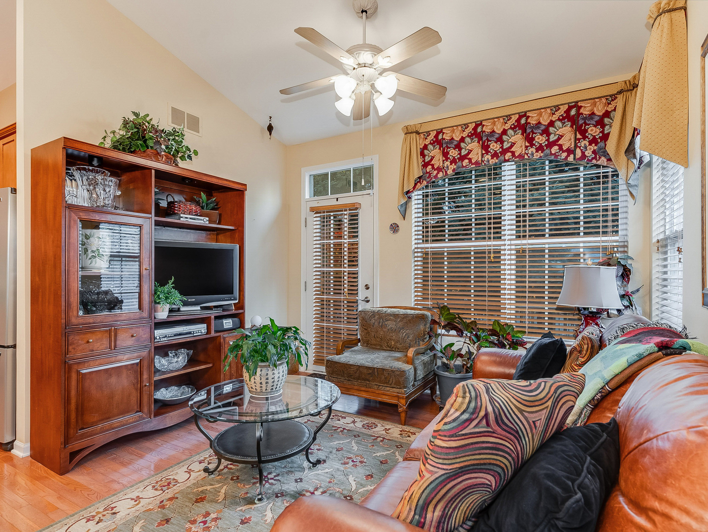 2805 Bond Circle, Unit 2805 Naperville, IL 60563 - Photo 13 of 30