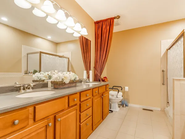 $479,000 | 2805 Bond Circle, Unit 2805, Naperville, IL 60563