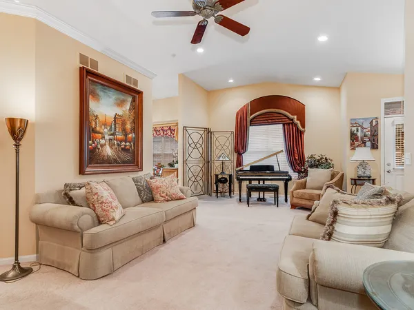 $479,000 | 2805 Bond Circle, Unit 2805, Naperville, IL 60563