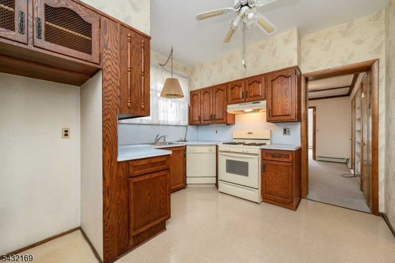1120 Madison Hill Road Clark, NJ 07066 - Photo 11 of 49