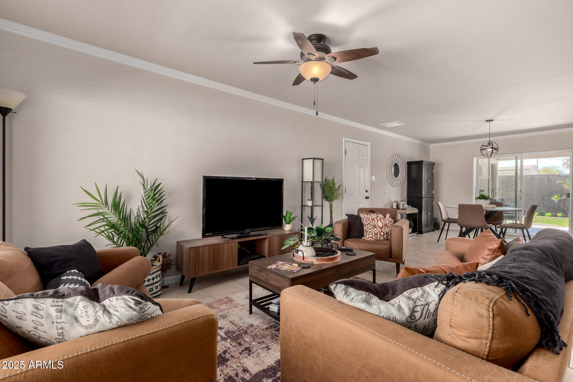 3301 East Sharon Drive Phoenix, AZ 85032 - Photo 10 of 53 10 - Sharon 3301