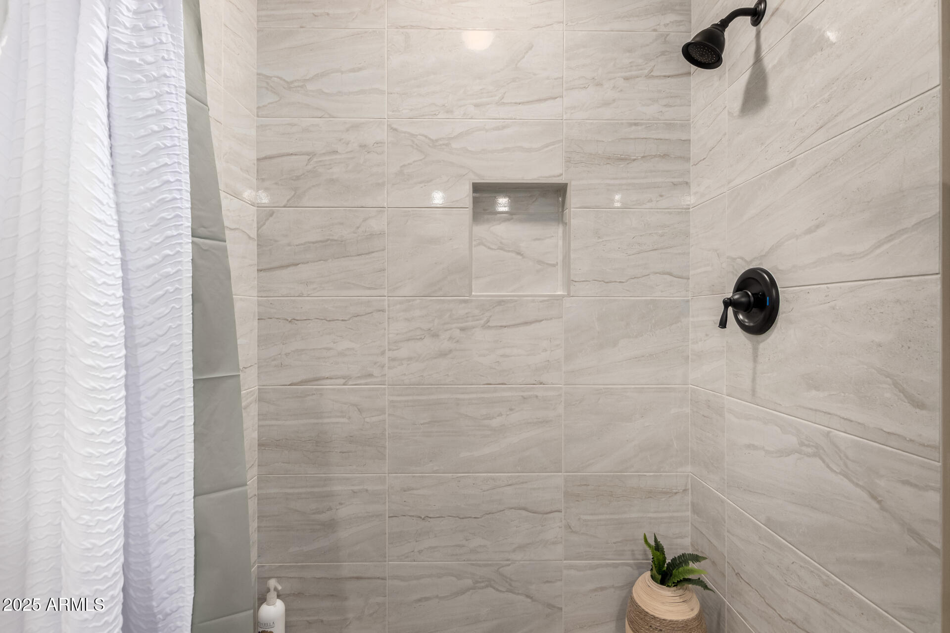 3301 East Sharon Drive Phoenix, AZ 85032 - Photo 20 of 53 20 - Sharon 3301