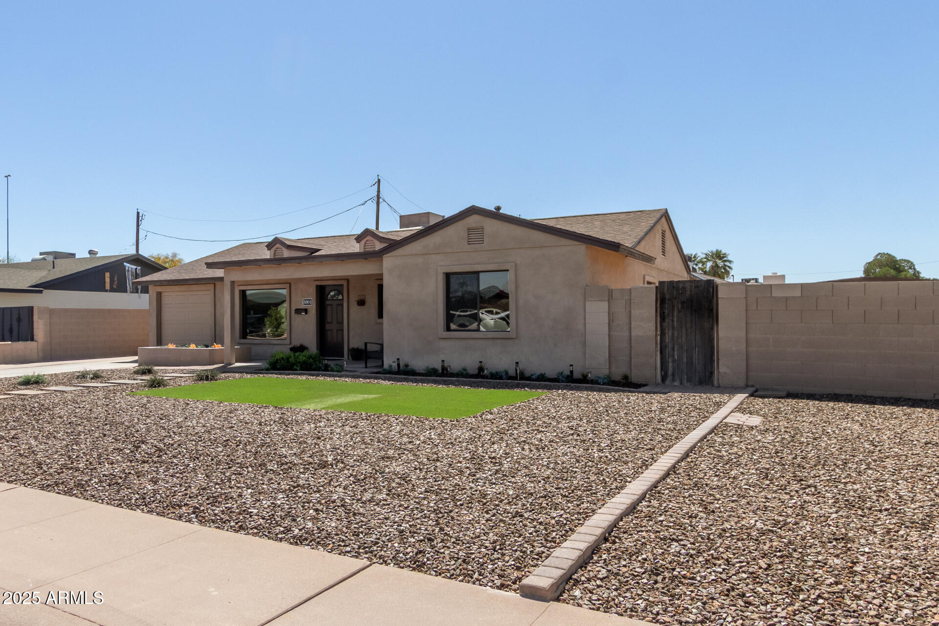 3301 East Sharon Drive Phoenix, AZ 85032 - Photo 4 of 53 04 - Sharon 3301