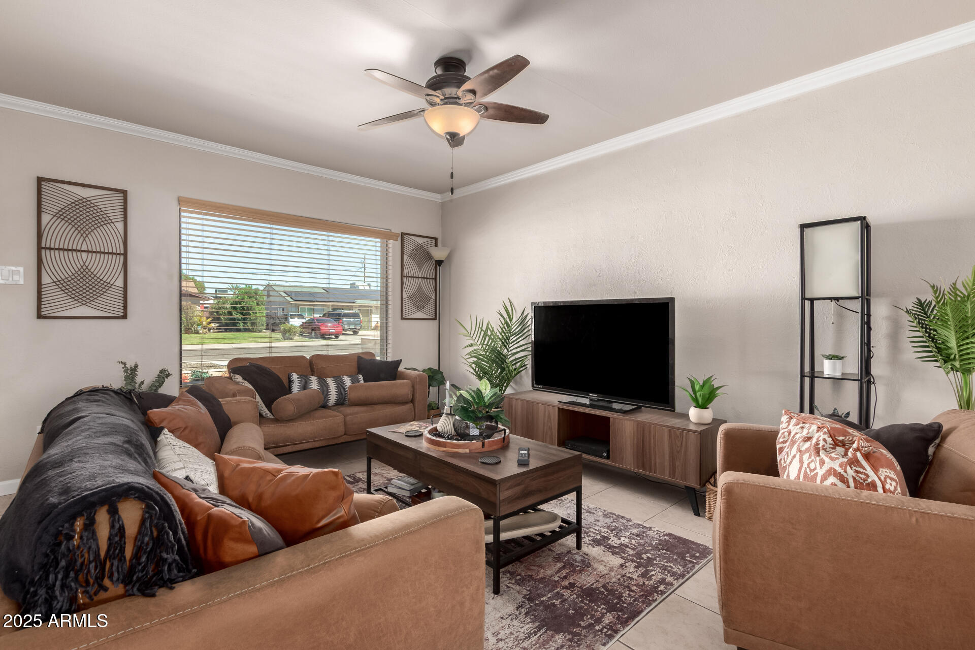 3301 East Sharon Drive Phoenix, AZ 85032 - Photo 9 of 53 09 - Sharon 3301