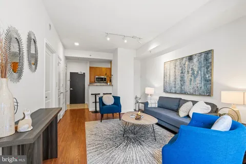$435,000 | 1111 25th Street Northwest, Unit 502, Washington, DC 20037