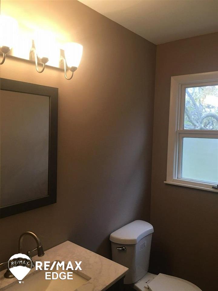 8155 Davison Road Davison, MI 48423 - Photo 10 of 23 21526382-10.JPG