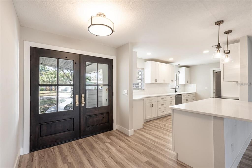 418 Gilbert Road Winter Park, FL 32792 - Photo 2 of 26