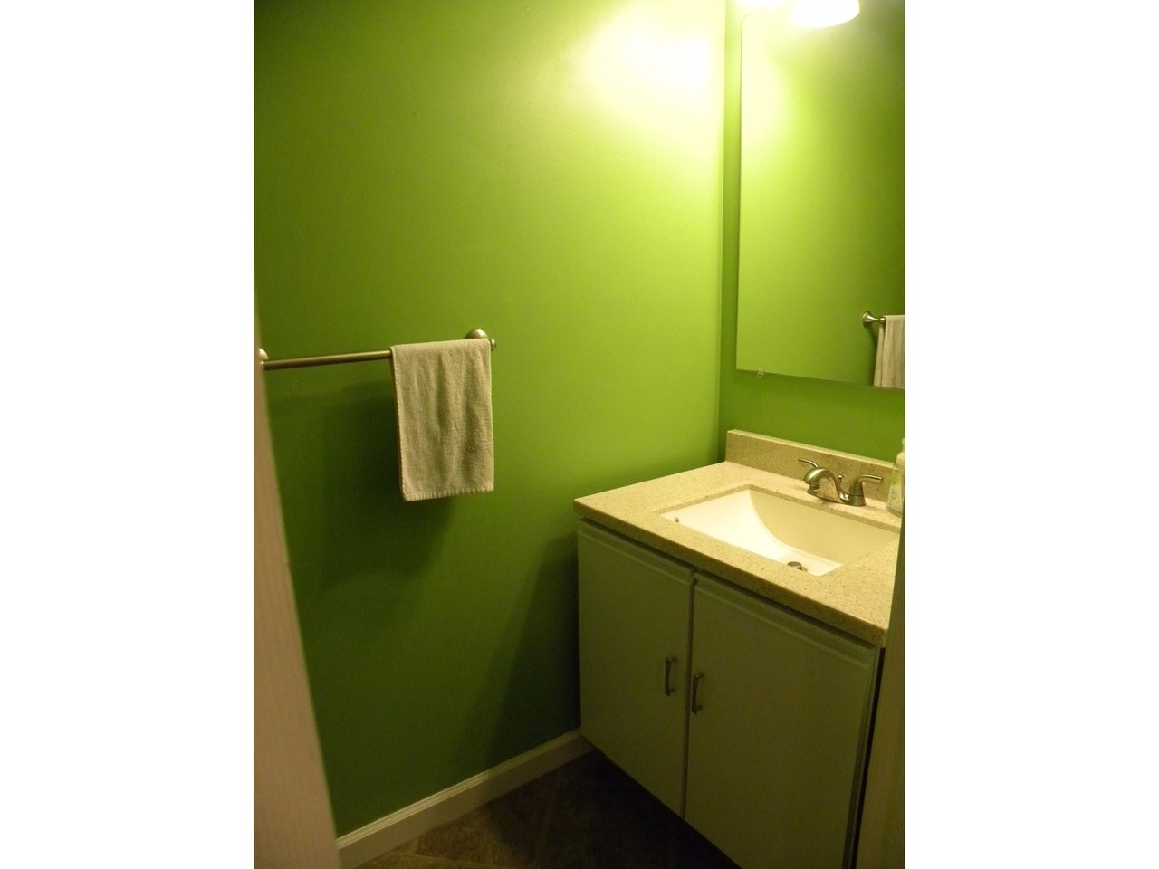 355 Patchen Road, Unit 6 South Burlington, VT 05403 - Photo 15 of 21 Gallery Image 15