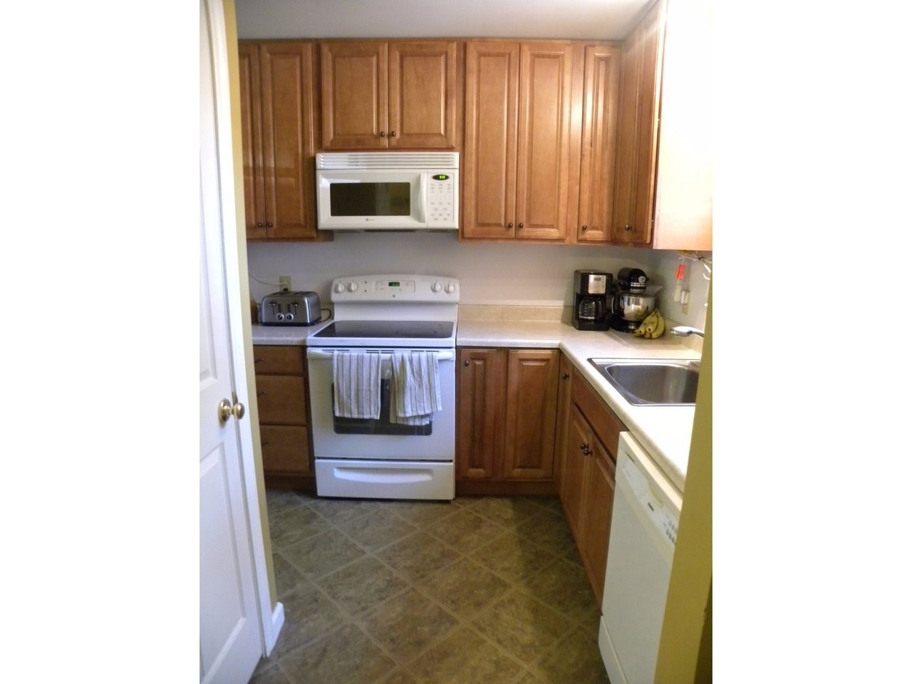 355 Patchen Road, Unit 6 South Burlington, VT 05403 - Photo 16 of 21 Gallery Image 16