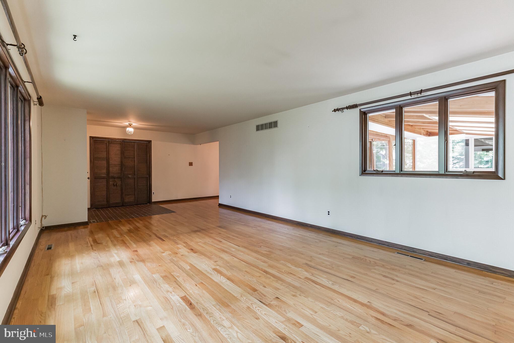 609 Vassar Avenue Pitman, NJ 08071 - Photo 8 of 43