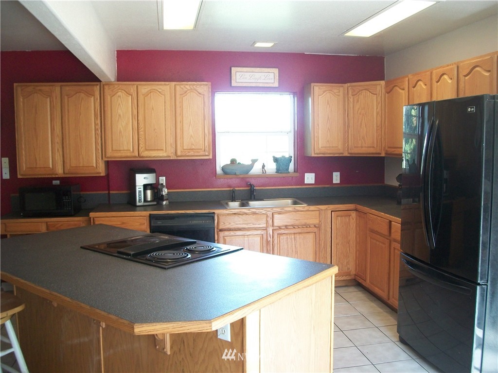 223 Fuller Road Salkum, WA 98582 - Photo 4 of 23 Gallery Image 4