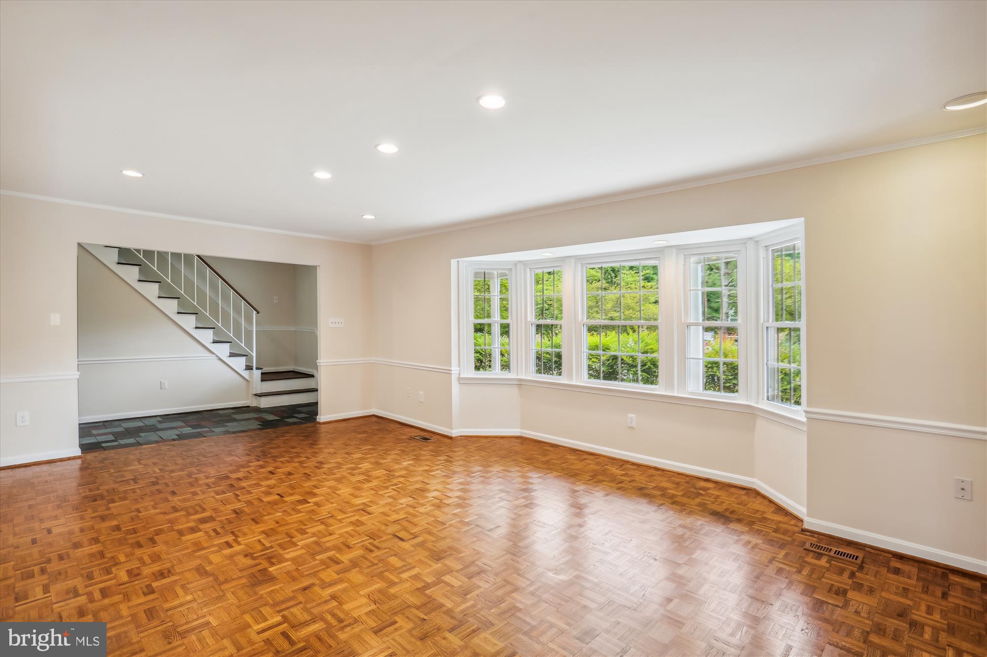 2709 Hewitt Avenue Silver Spring, MD 20906 - Photo 17 of 48 Living Room