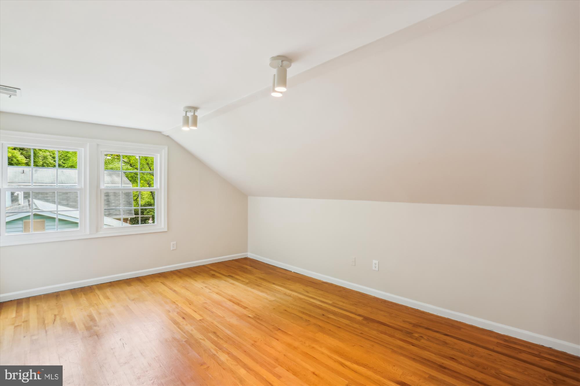 2709 Hewitt Avenue Silver Spring, MD 20906 - Photo 45 of 48 Upper Bedroom