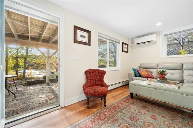 $475,000 | 89 Lakeview Avenue, Bellingham, MA 02019