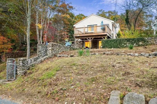 $475,000 | 89 Lakeview Avenue, Bellingham, MA 02019