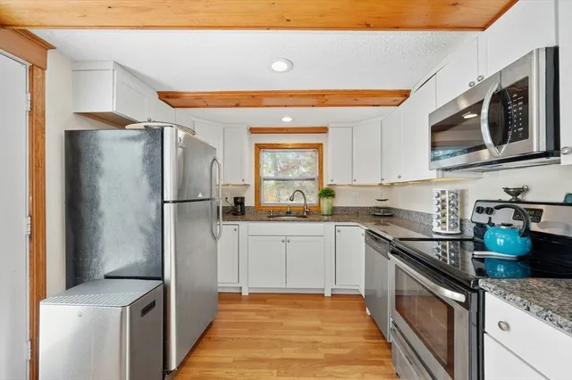 $475,000 | 89 Lakeview Avenue, Bellingham, MA 02019