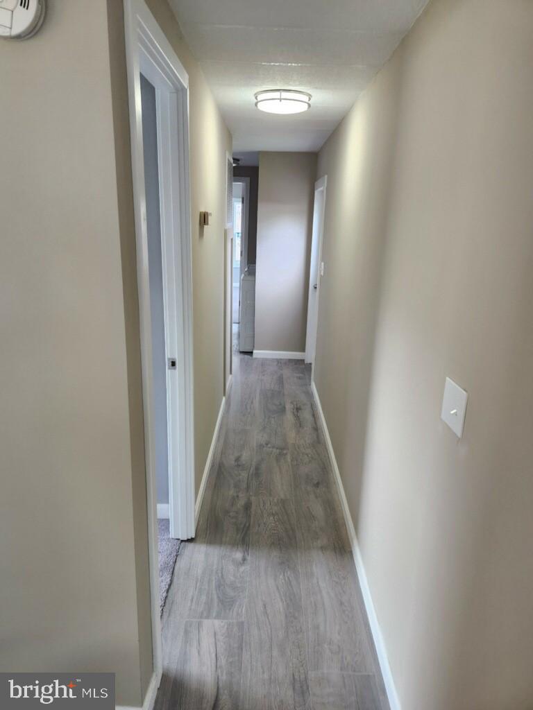 222 Robwood Road Dundalk, MD 21222 - Photo 4 of 6 Hallway