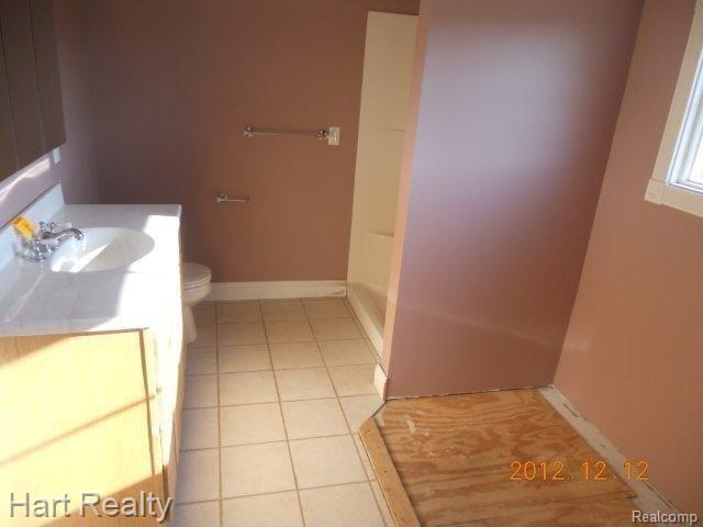 180 South Elba Road Lapeer, MI 48446 - Photo 16 of 20 DSCN9994.jpg